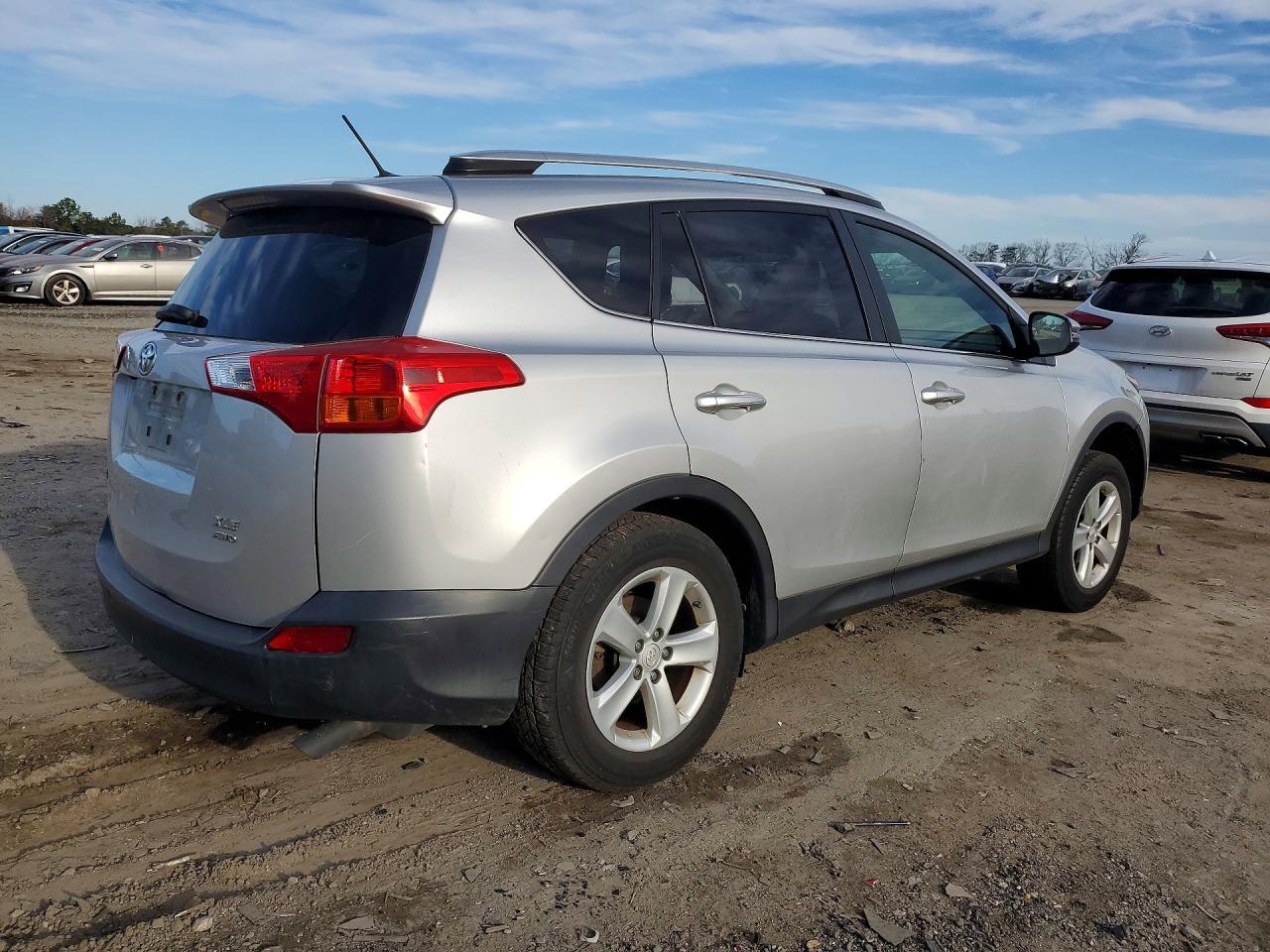 2014 TOYOTA RAV4