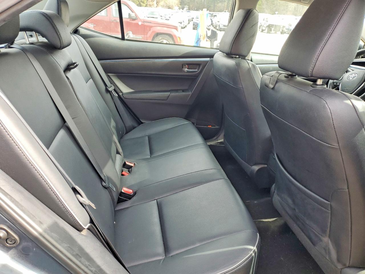 2015 TOYOTA COROLLA