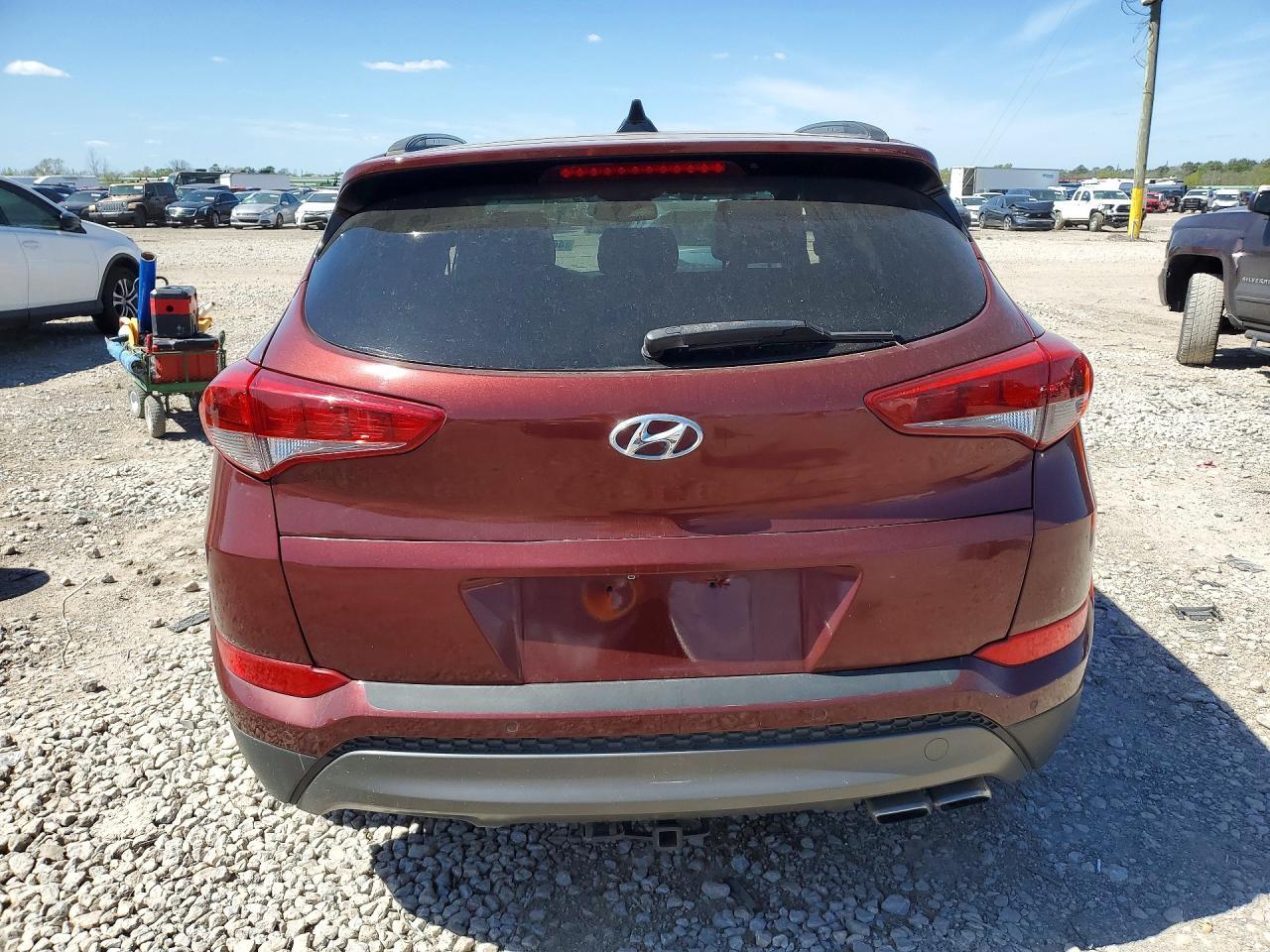 2016 HYUNDAI TUCSON