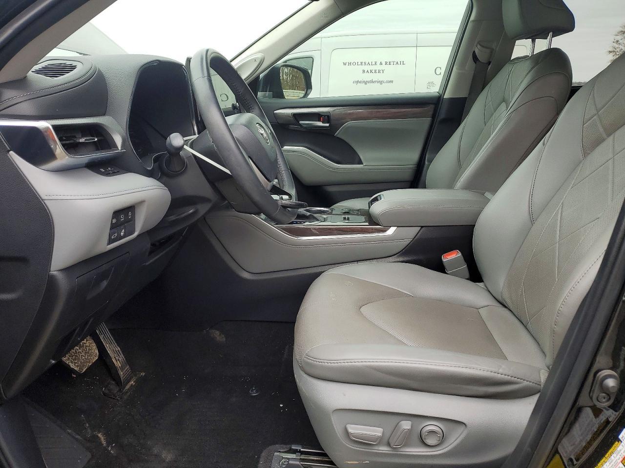 2023 TOYOTA HIGHLANDER