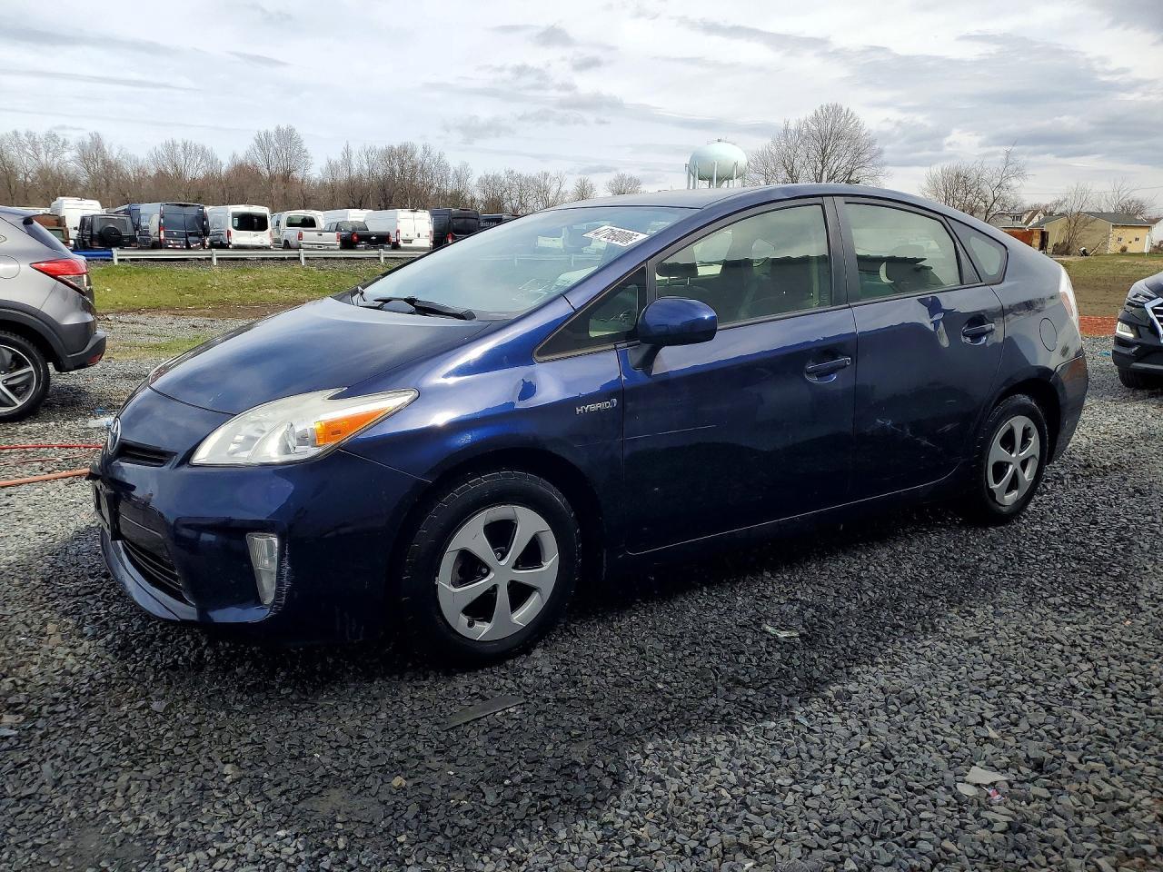 2013 TOYOTA PRIUS