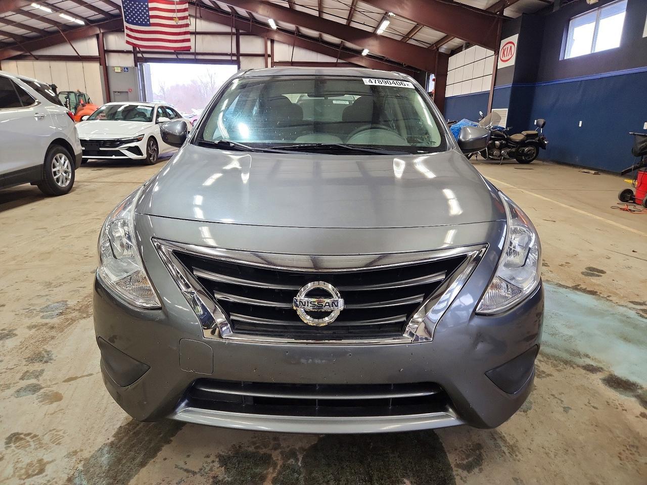 2016 NISSAN VERSA