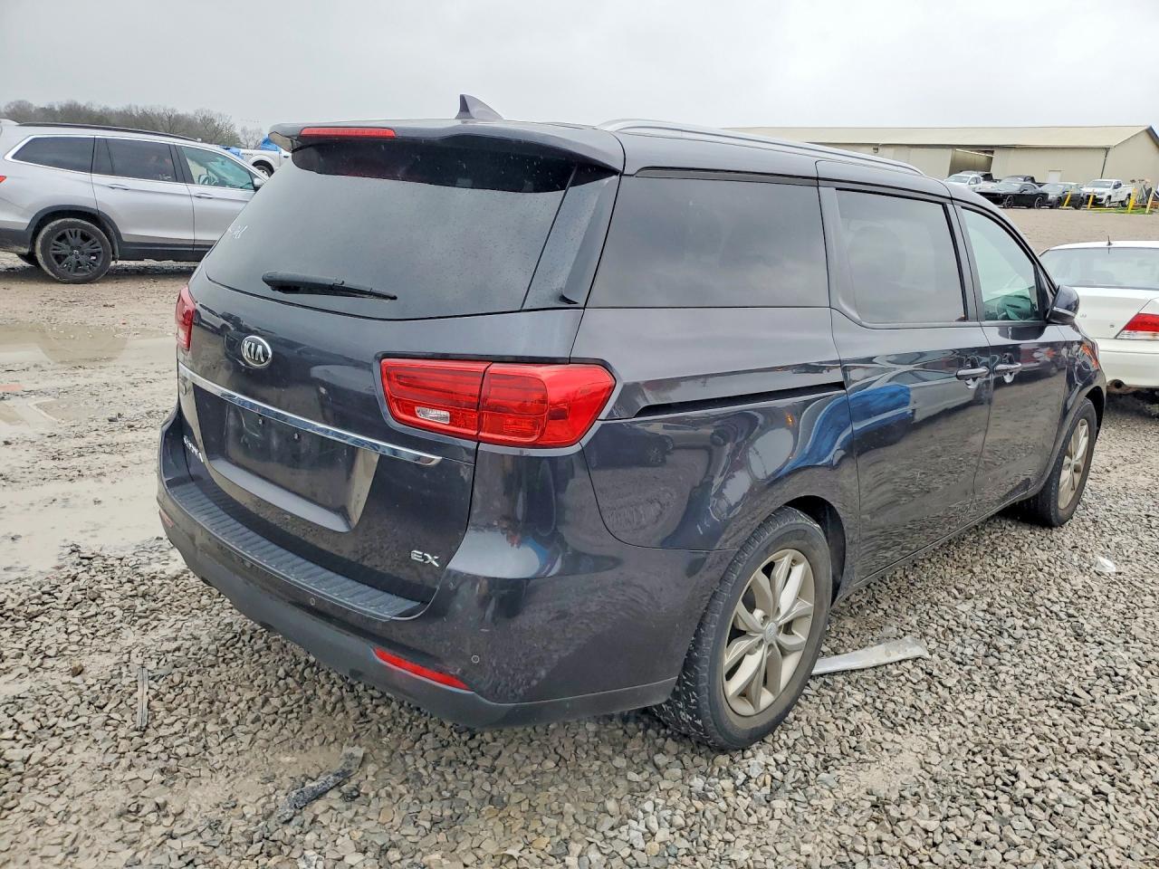 2019 KIA SEDONA