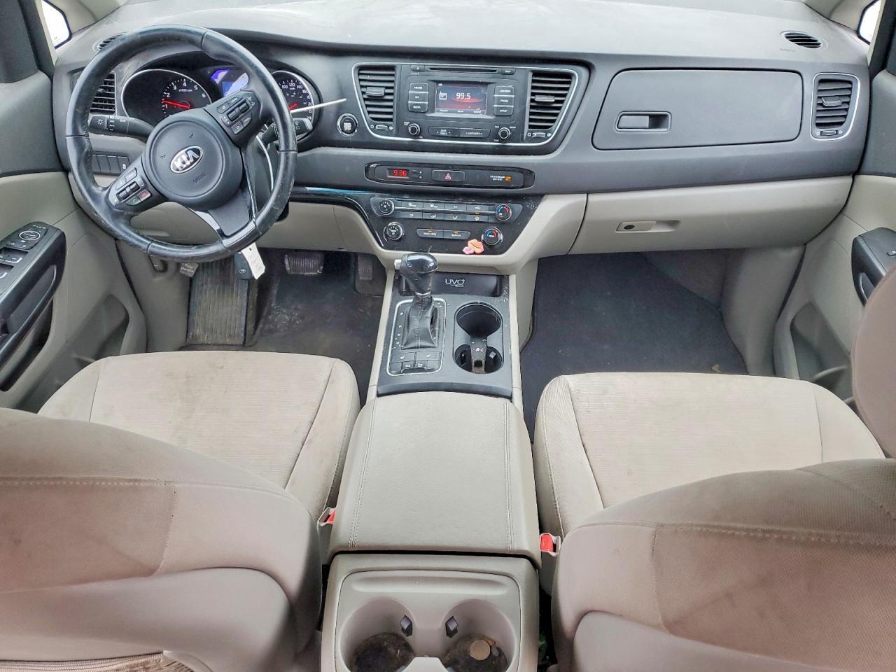 2015 KIA SEDONA