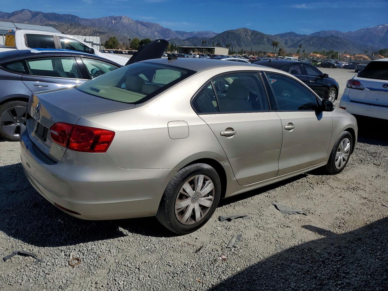 2014 VOLKSWAGEN JETTA