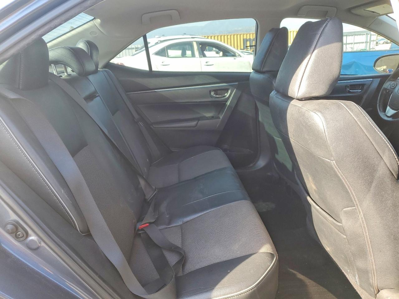 2015 TOYOTA COROLLA