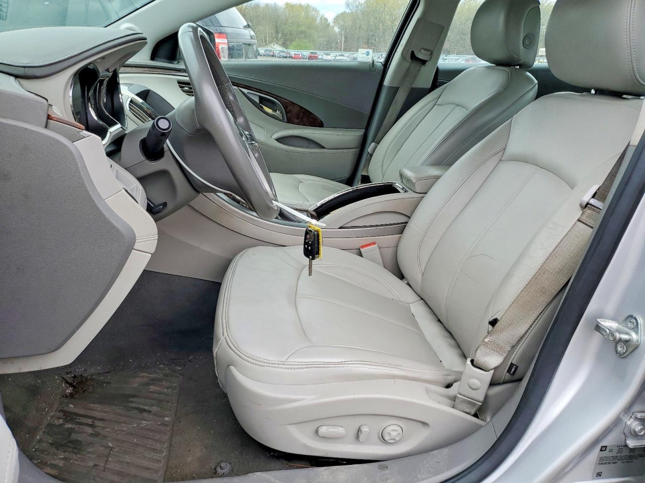 2011 BUICK LACROSSE