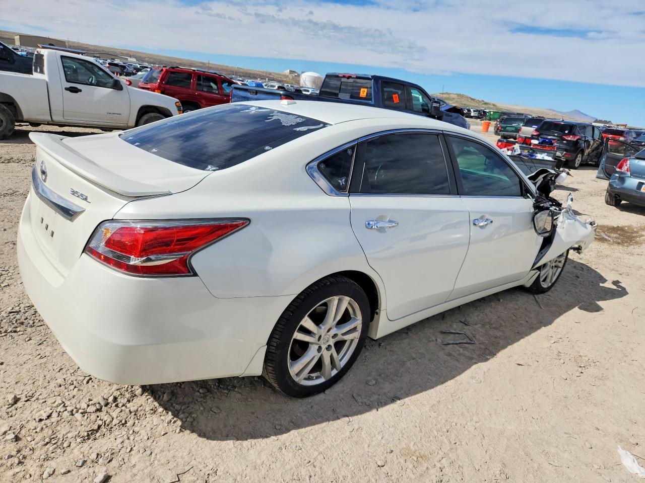 2015 NISSAN ALTIMA