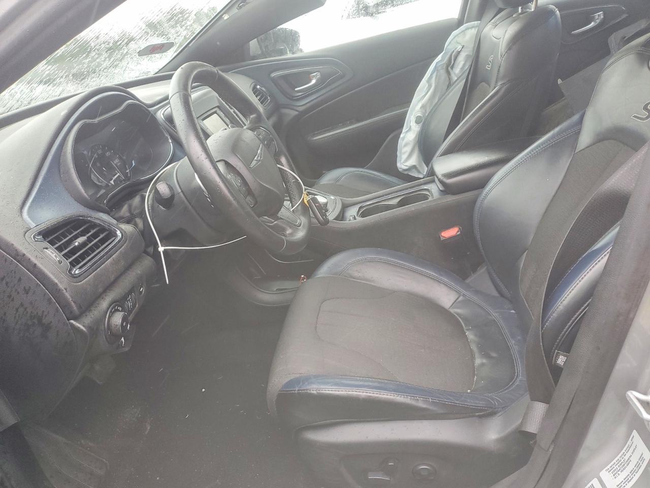 2015 CHRYSLER 200
