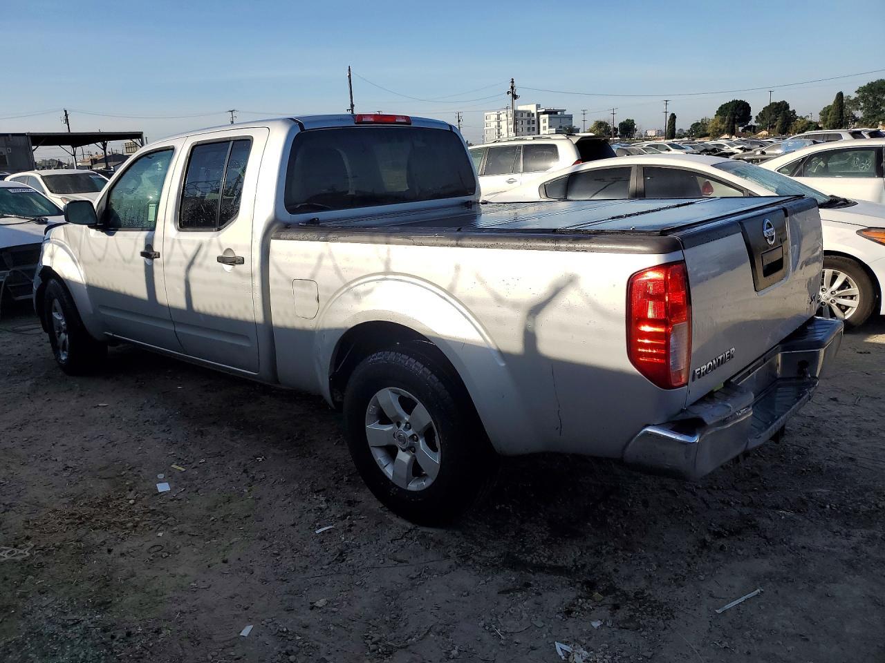2012 NISSAN Frontier