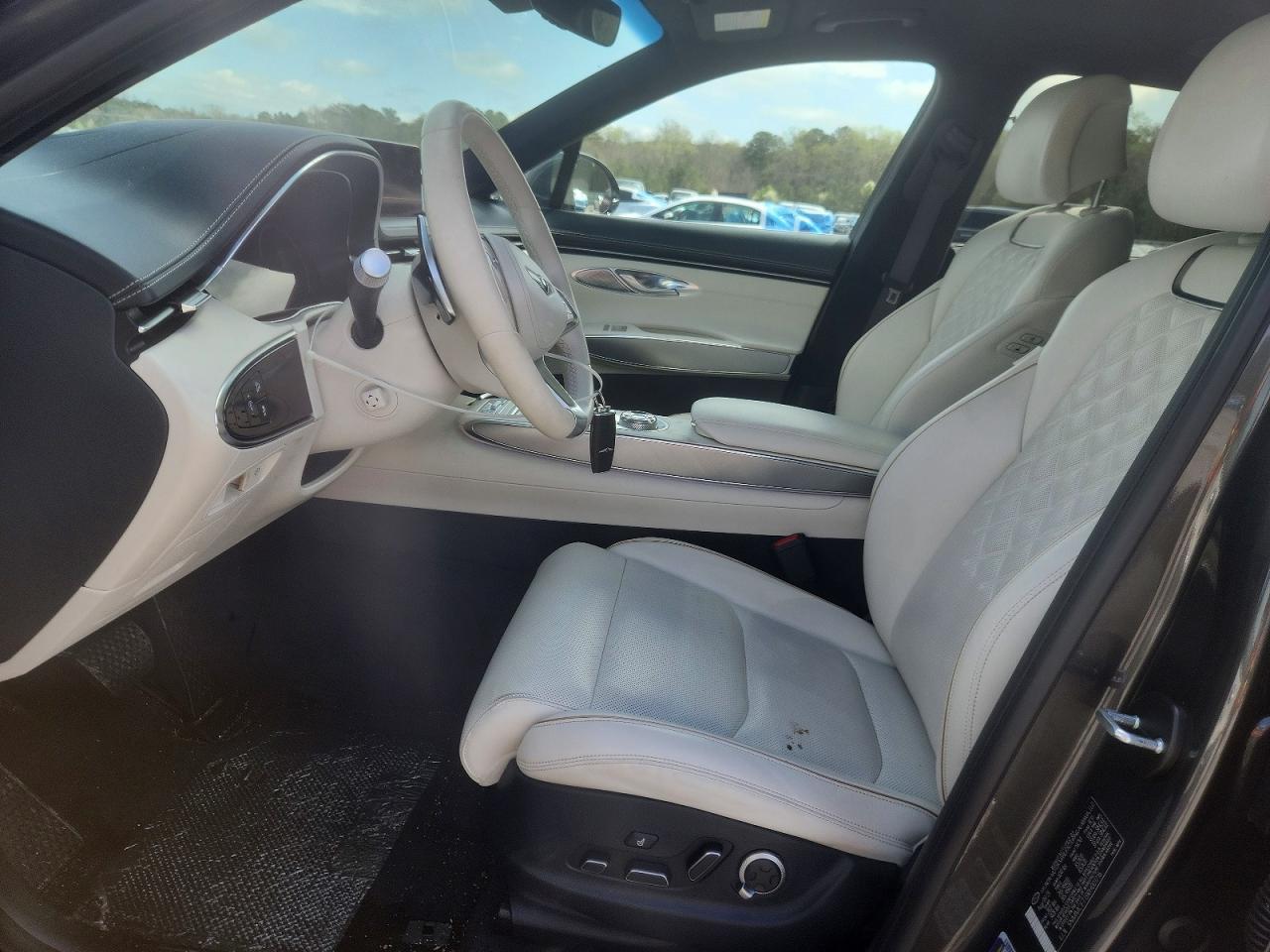 2024 GENESIS GV70