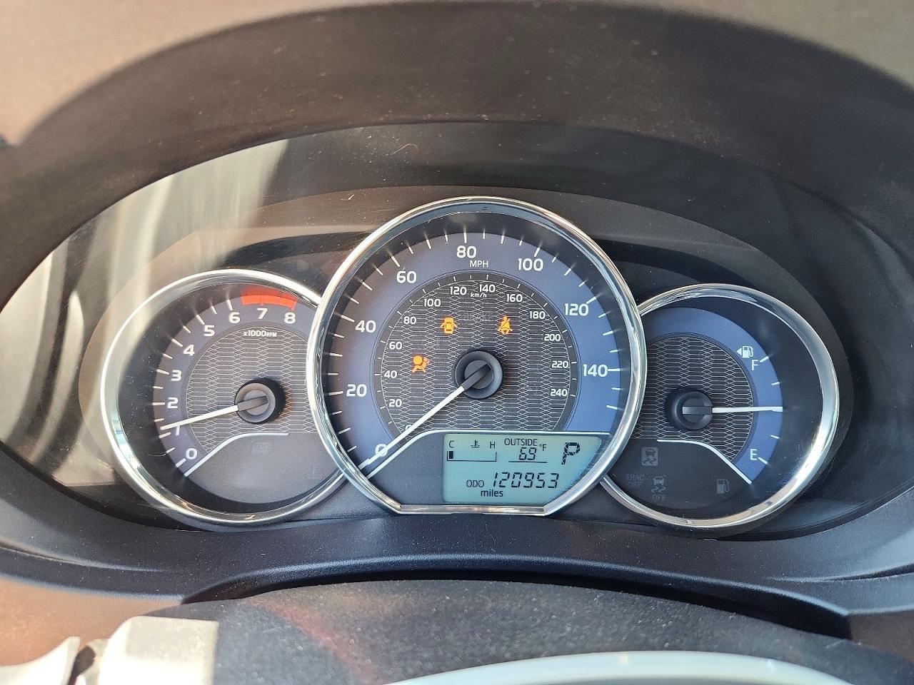 2015 TOYOTA COROLLA