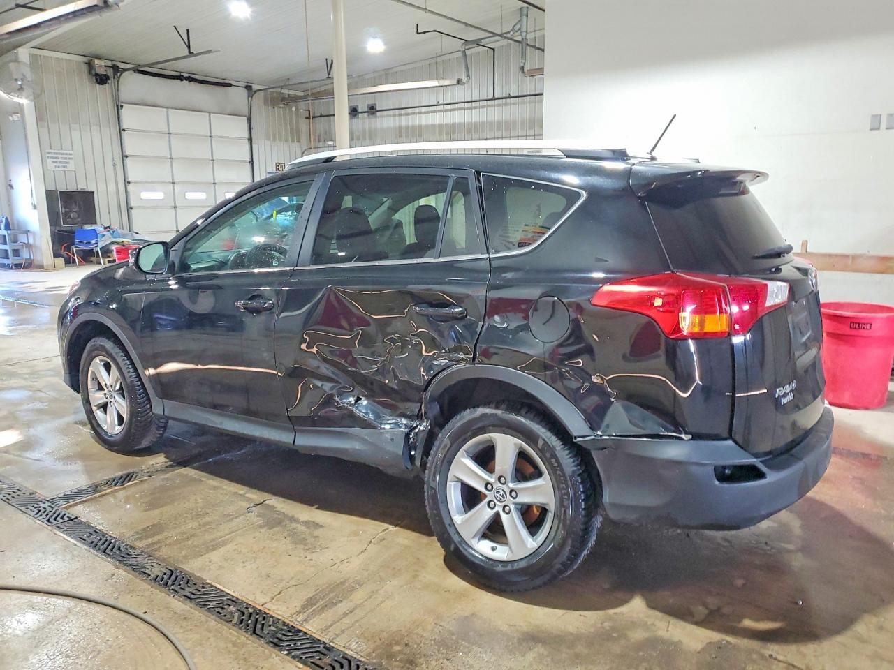 2015 TOYOTA RAV4