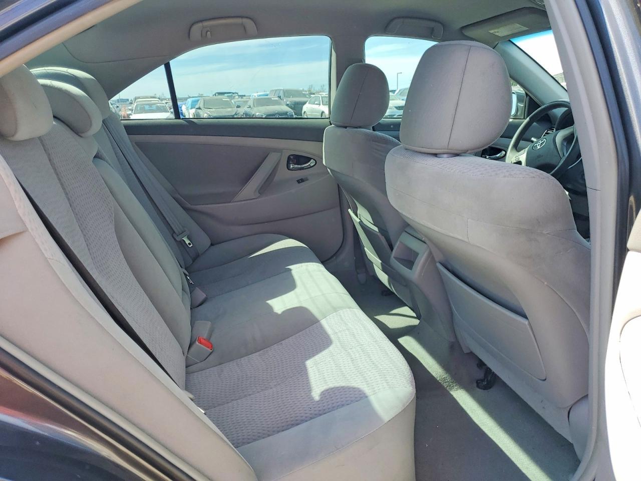 2011 TOYOTA CAMRY