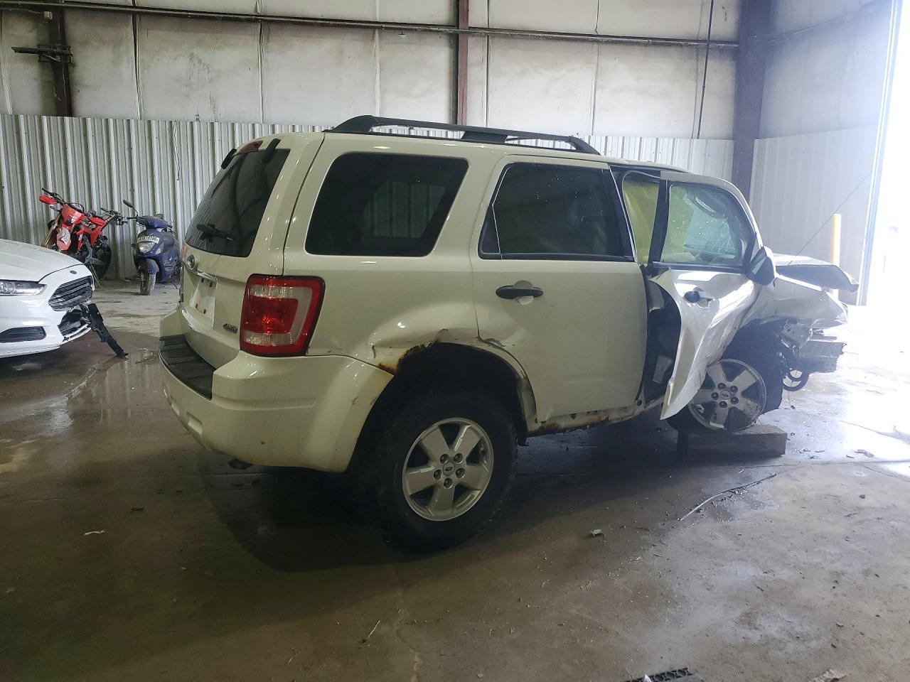 2009 FORD ESCAPE