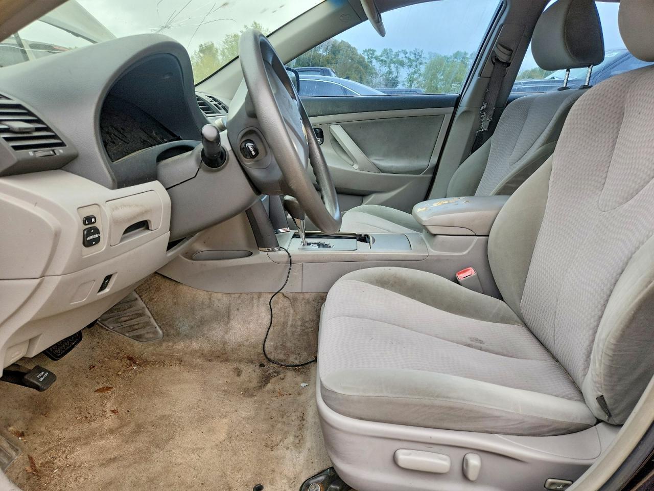 2010 TOYOTA CAMRY