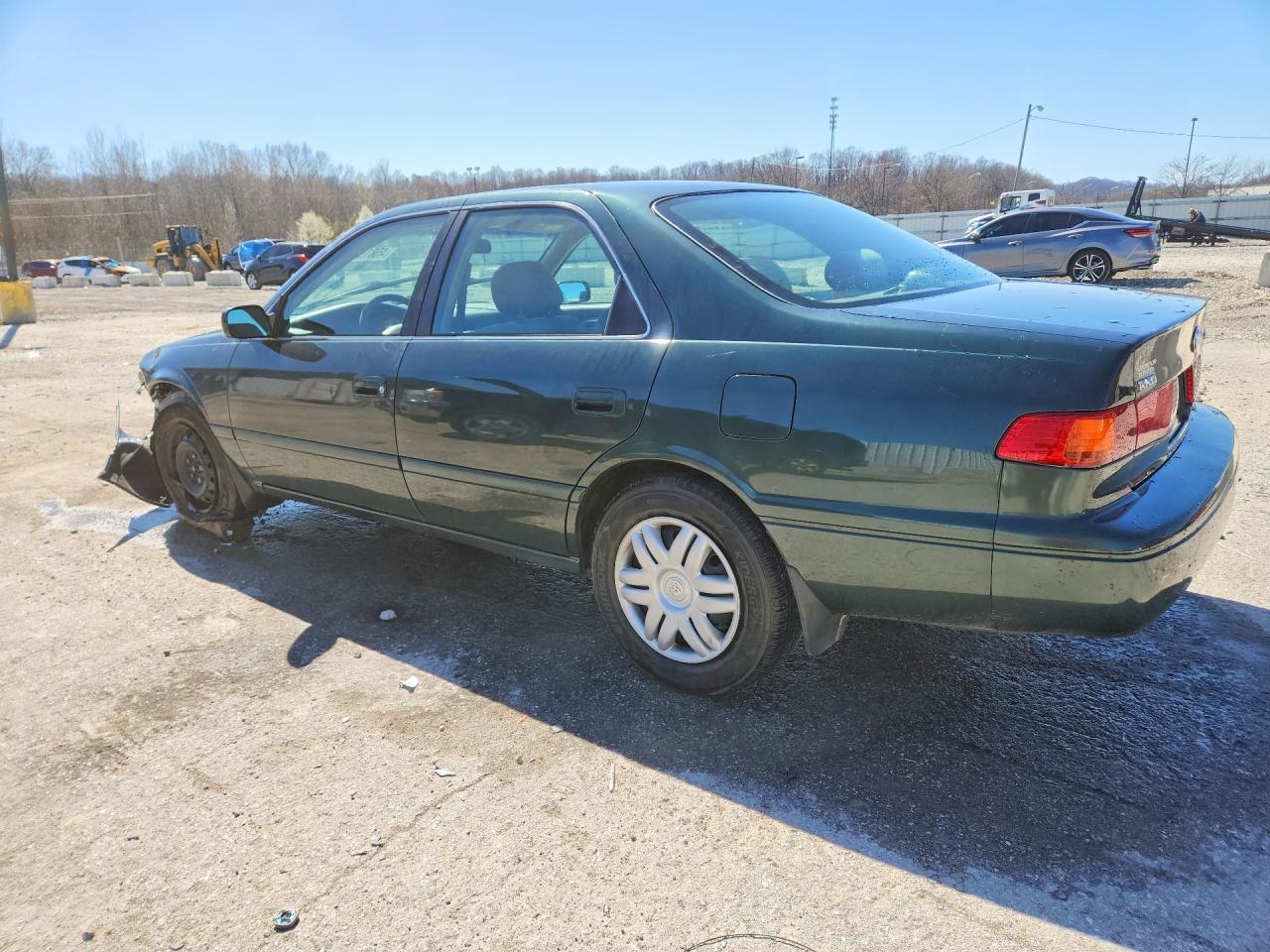 2001 TOYOTA CAMRY