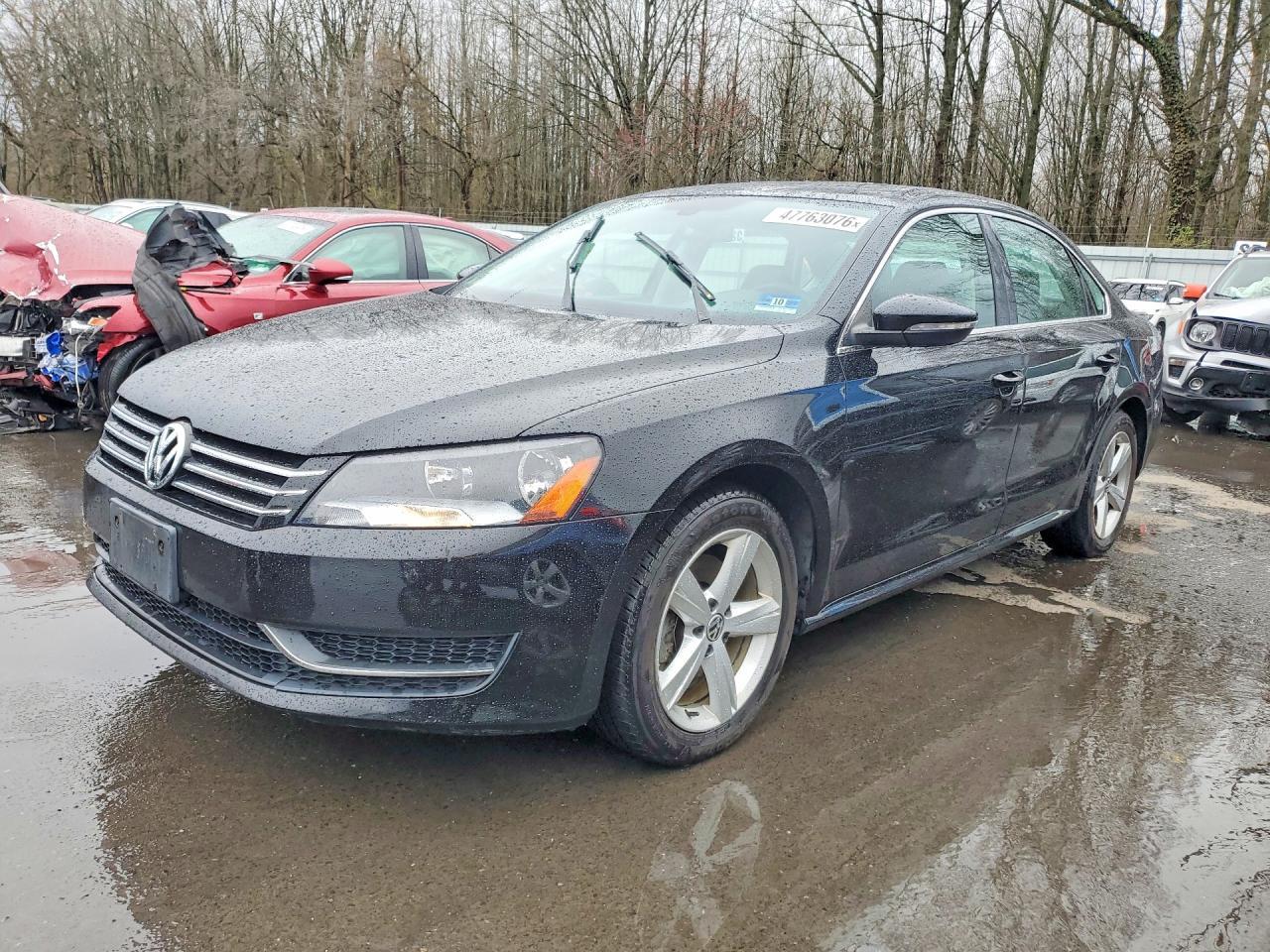 2012 VOLKSWAGEN Passat
