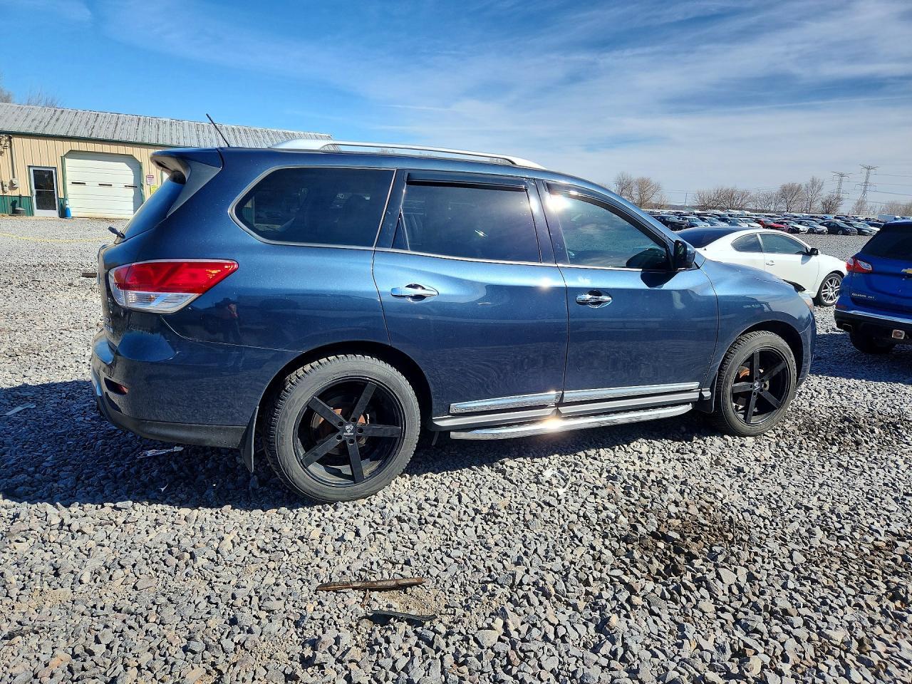 2015 NISSAN PATHFINDER