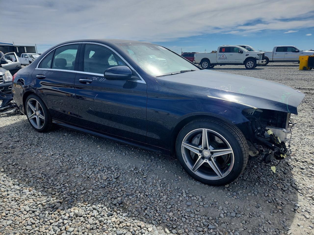 2016 MERCEDES-BENZ C-CLASS