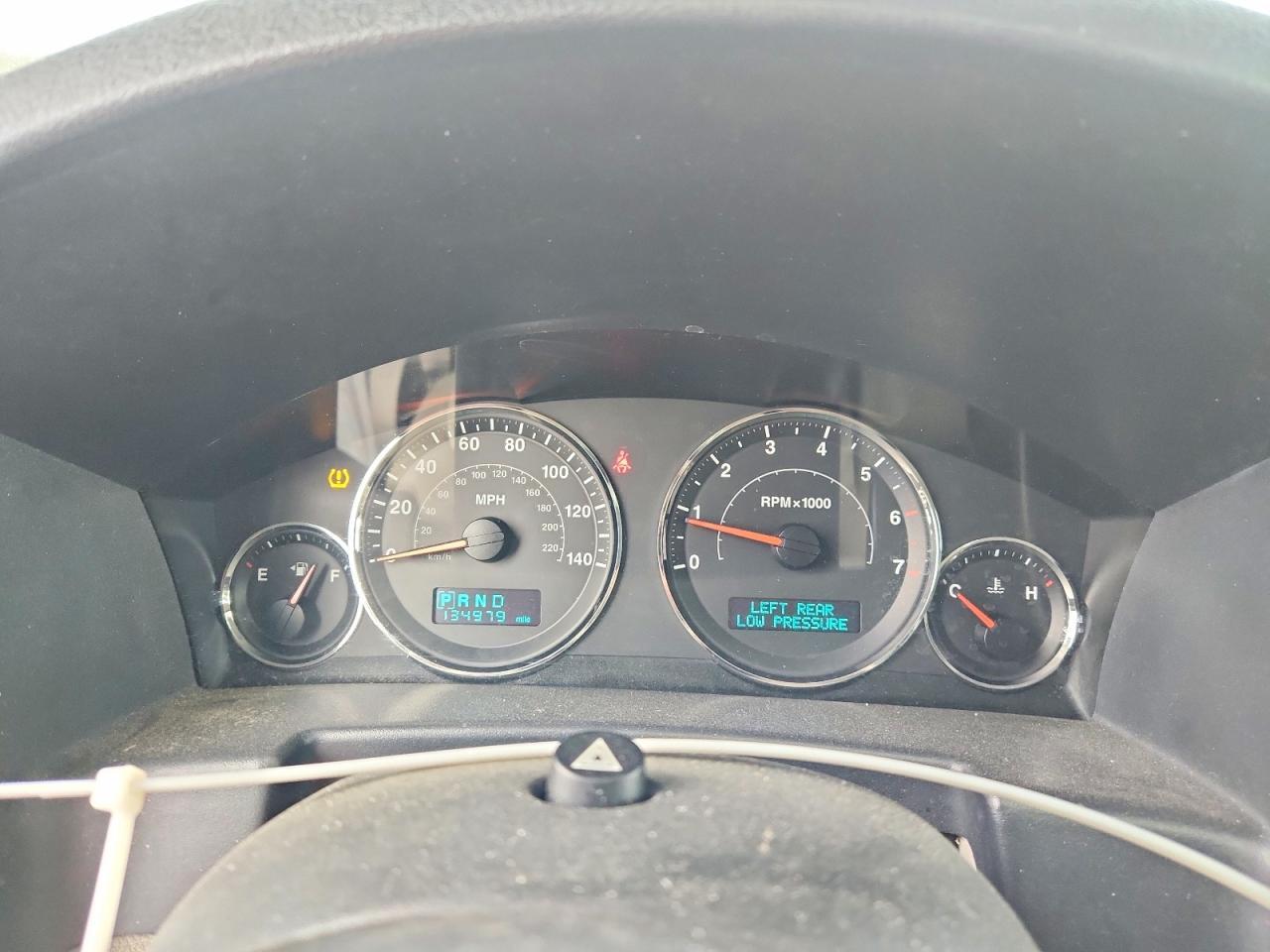 2006 JEEP Commander