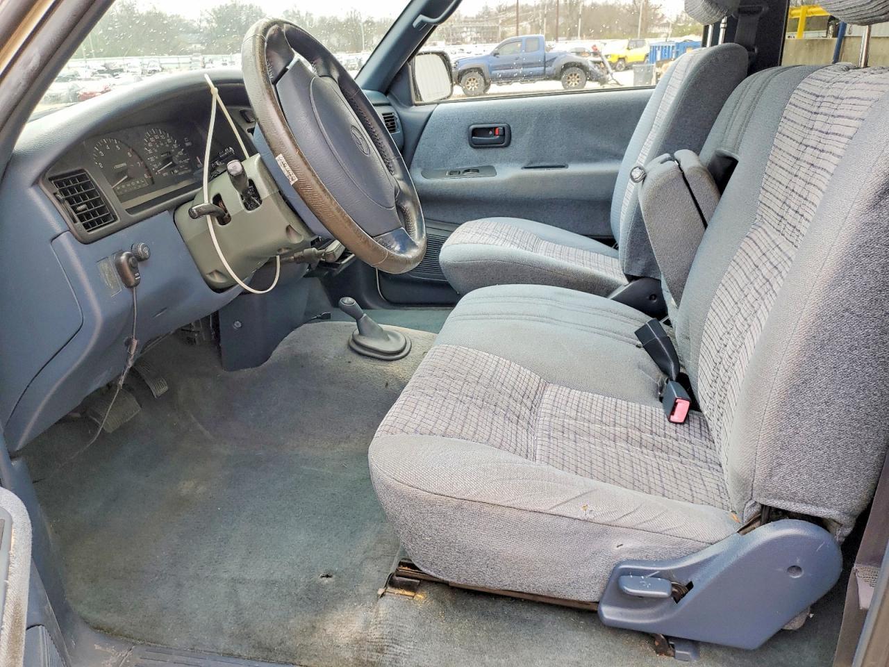 1996 TOYOTA T100