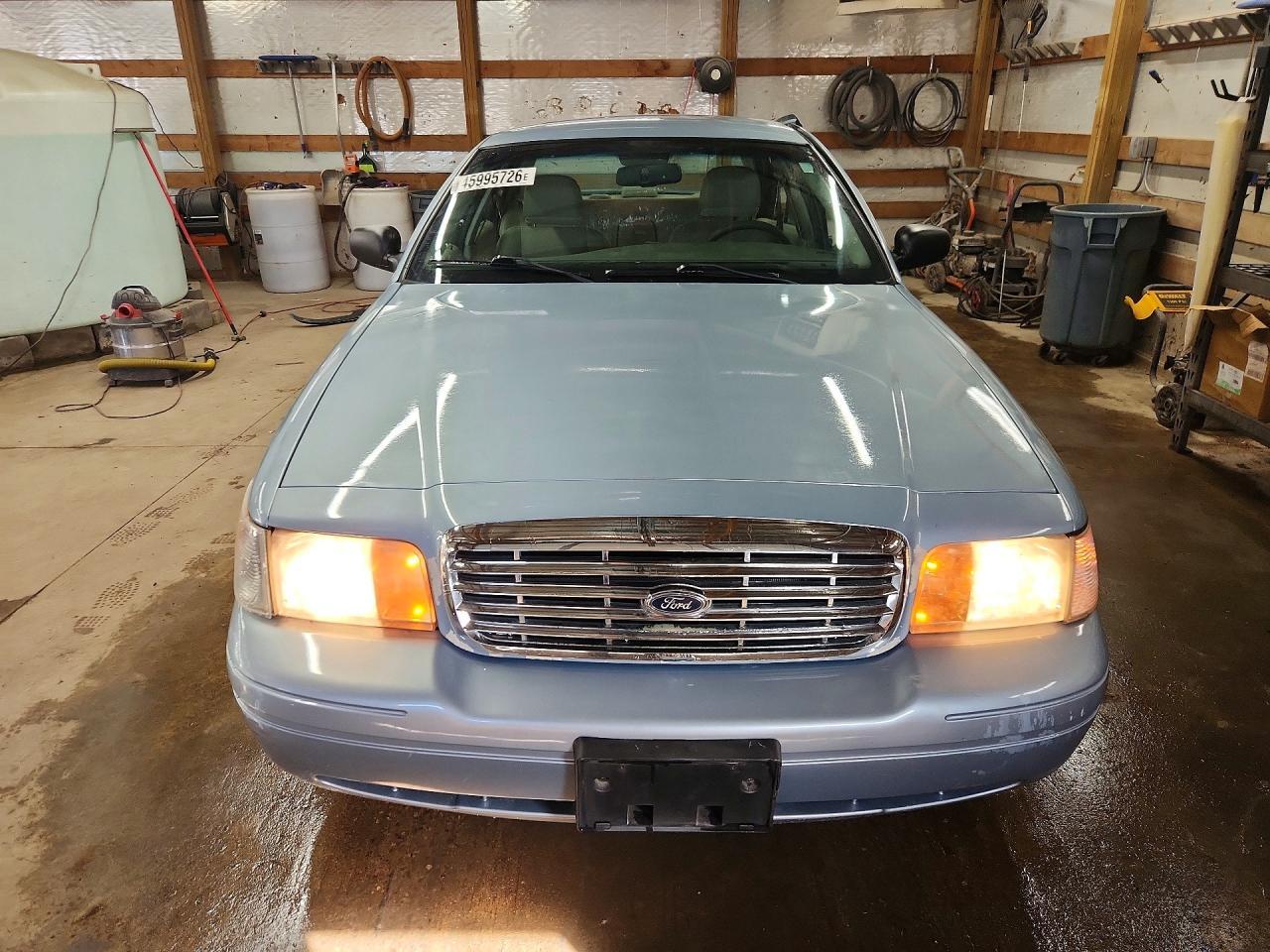2008 FORD Crown Victoria