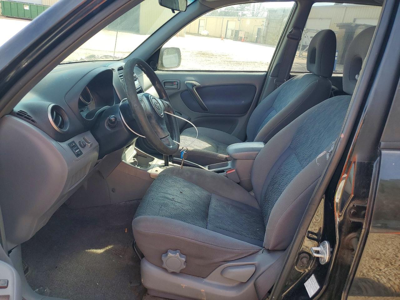 2002 TOYOTA RAV4
