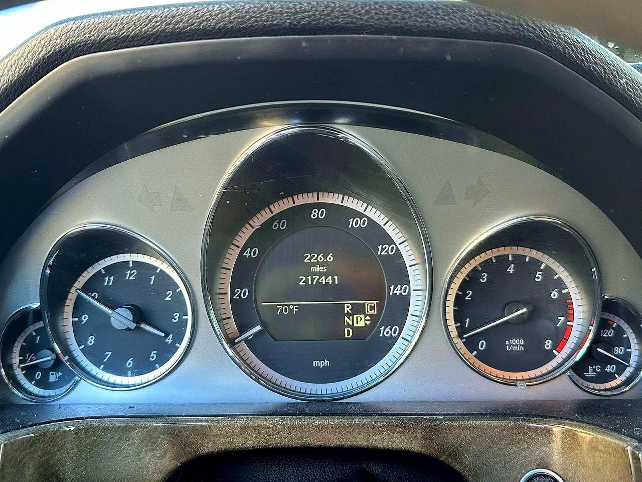 2010 MERCEDES-BENZ E-Class