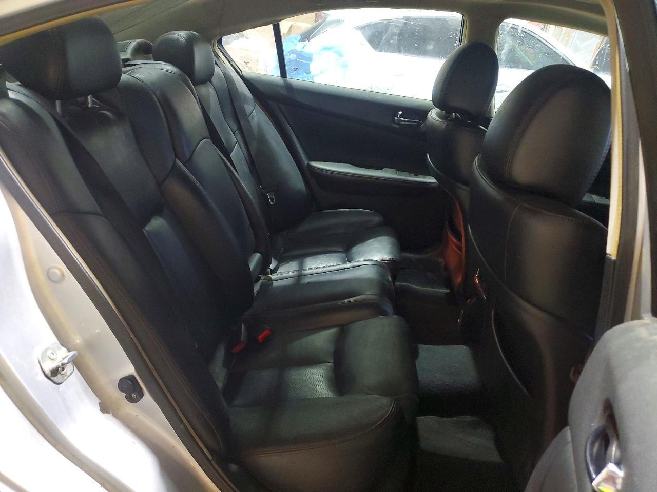 2011 NISSAN Maxima