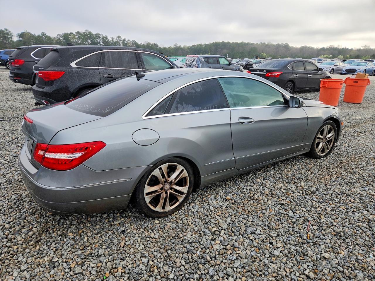 2010 MERCEDES-BENZ E-Class