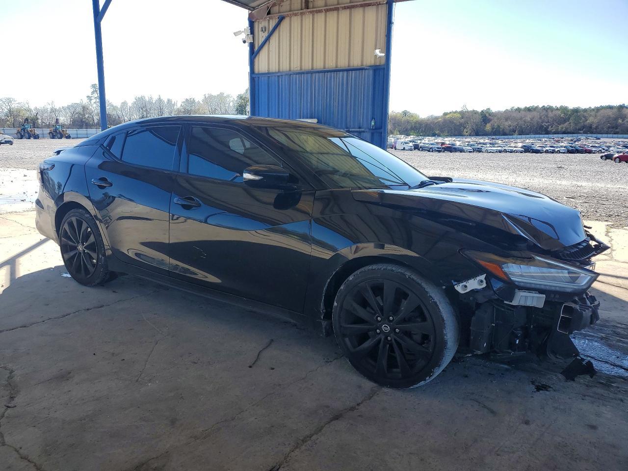 2019 NISSAN Maxima
