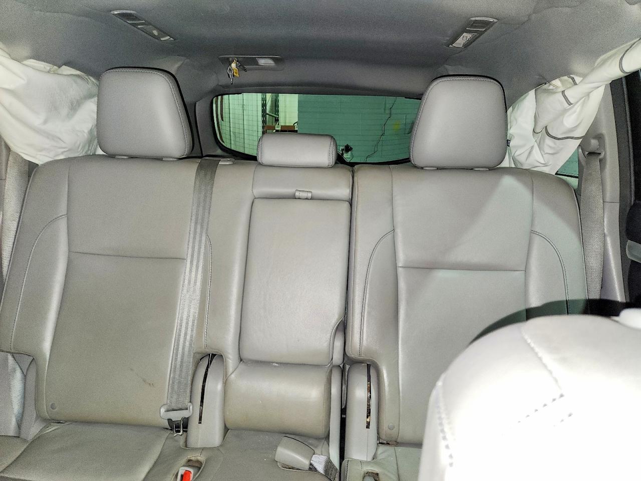 2016 TOYOTA HIGHLANDER