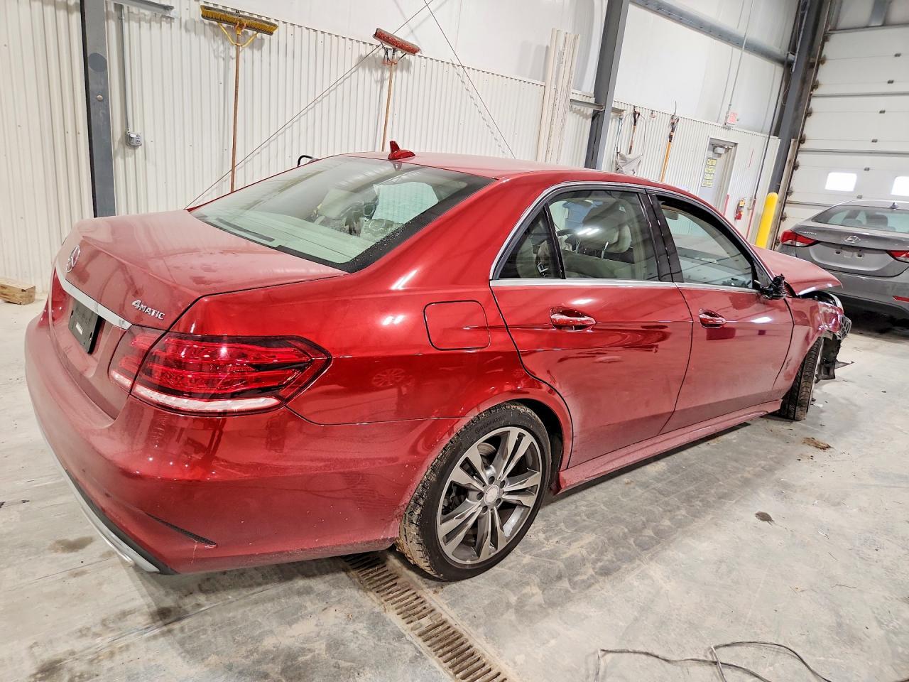 2016 MERCEDES-BENZ E-Class