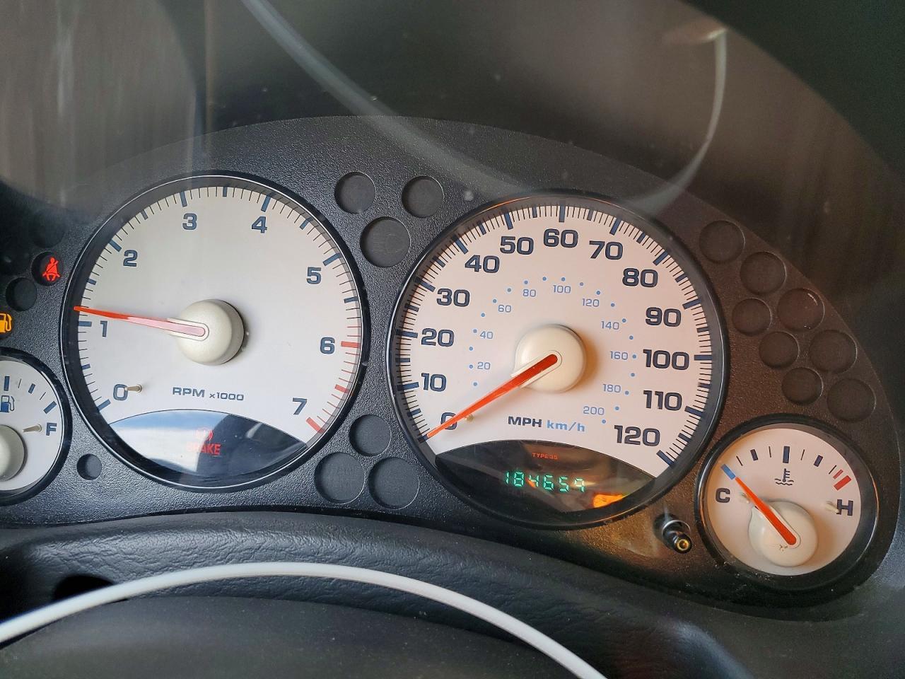 2004 JEEP Liberty