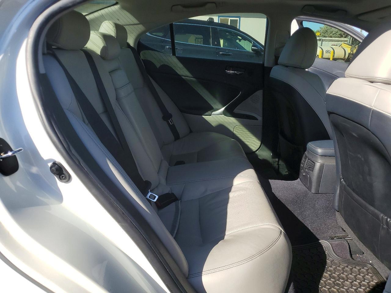 2012 LEXUS IS 250