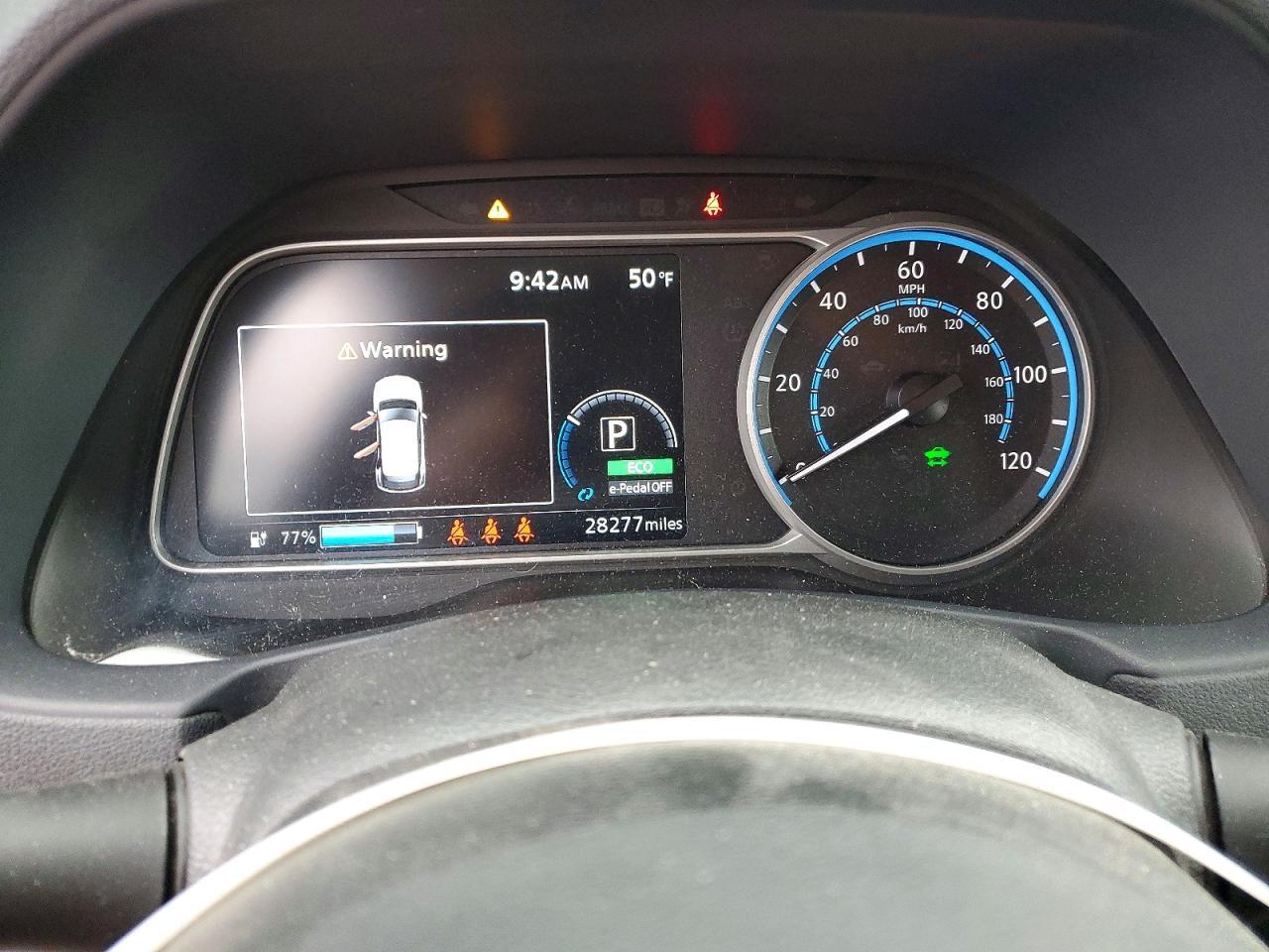 2024 NISSAN LEAF