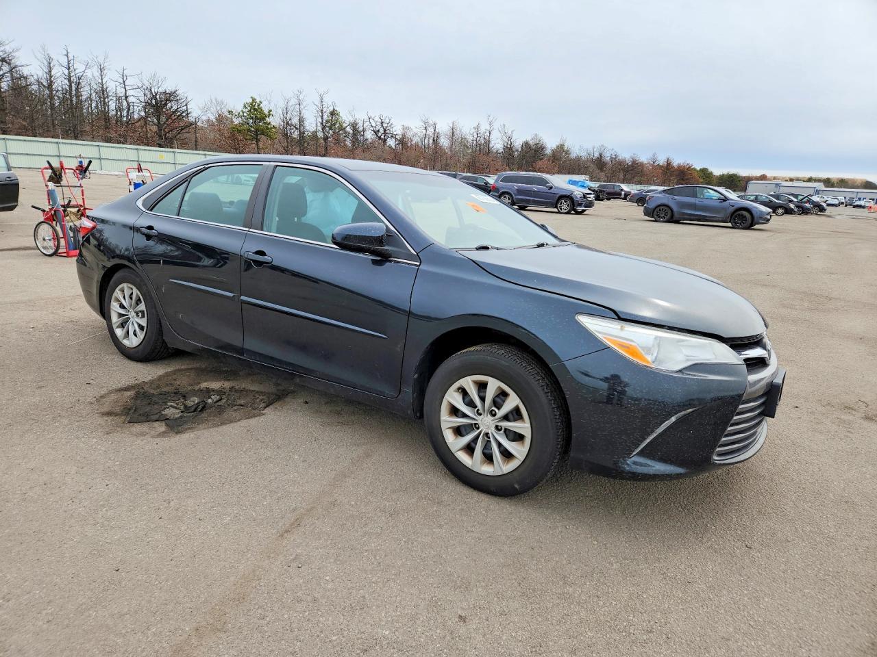 2015 TOYOTA CAMRY