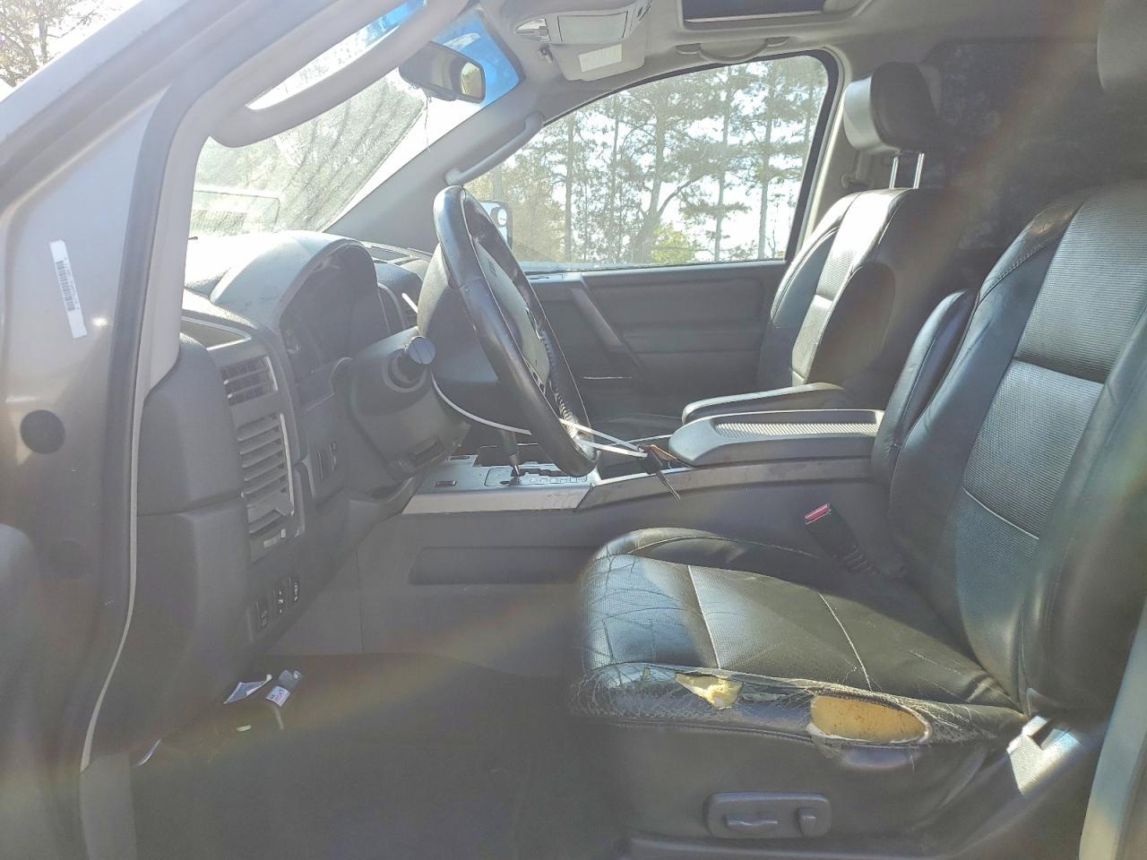 2006 NISSAN Armada