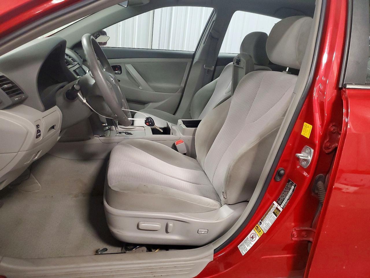 2011 TOYOTA CAMRY