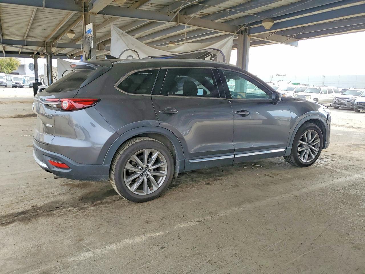 2018 MAZDA CX-9