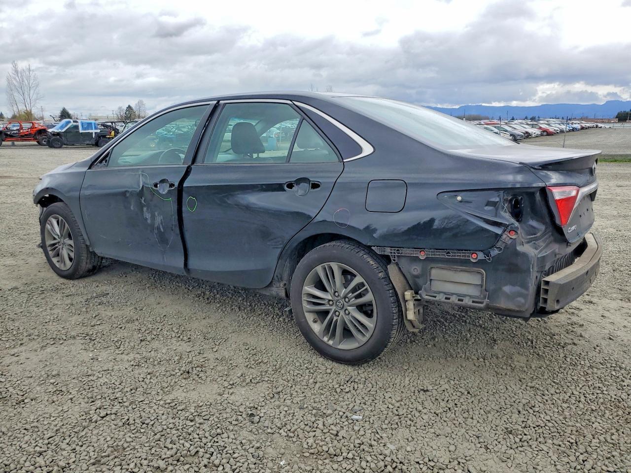 2017 TOYOTA CAMRY