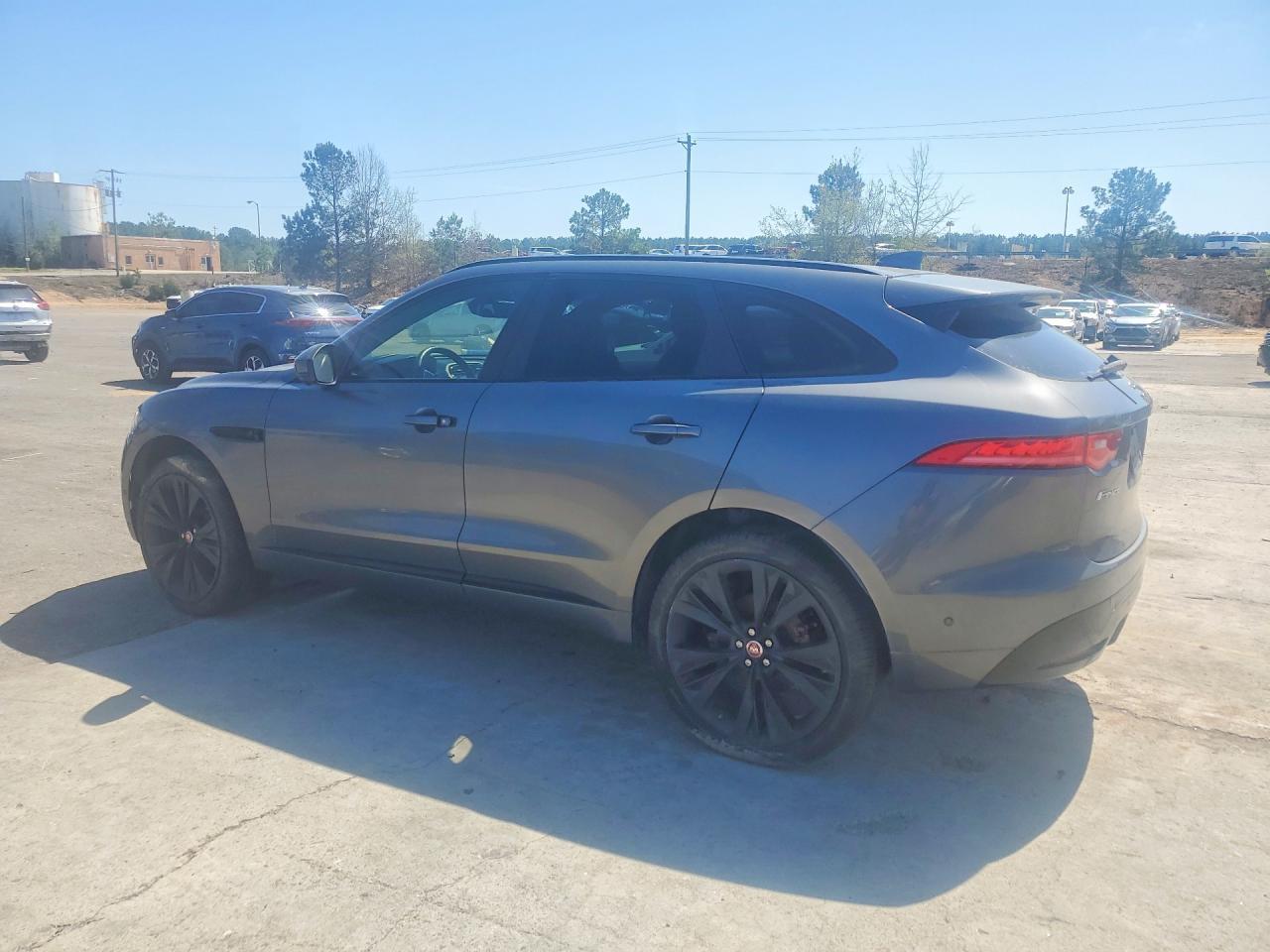 2018 JAGUAR F-Pace