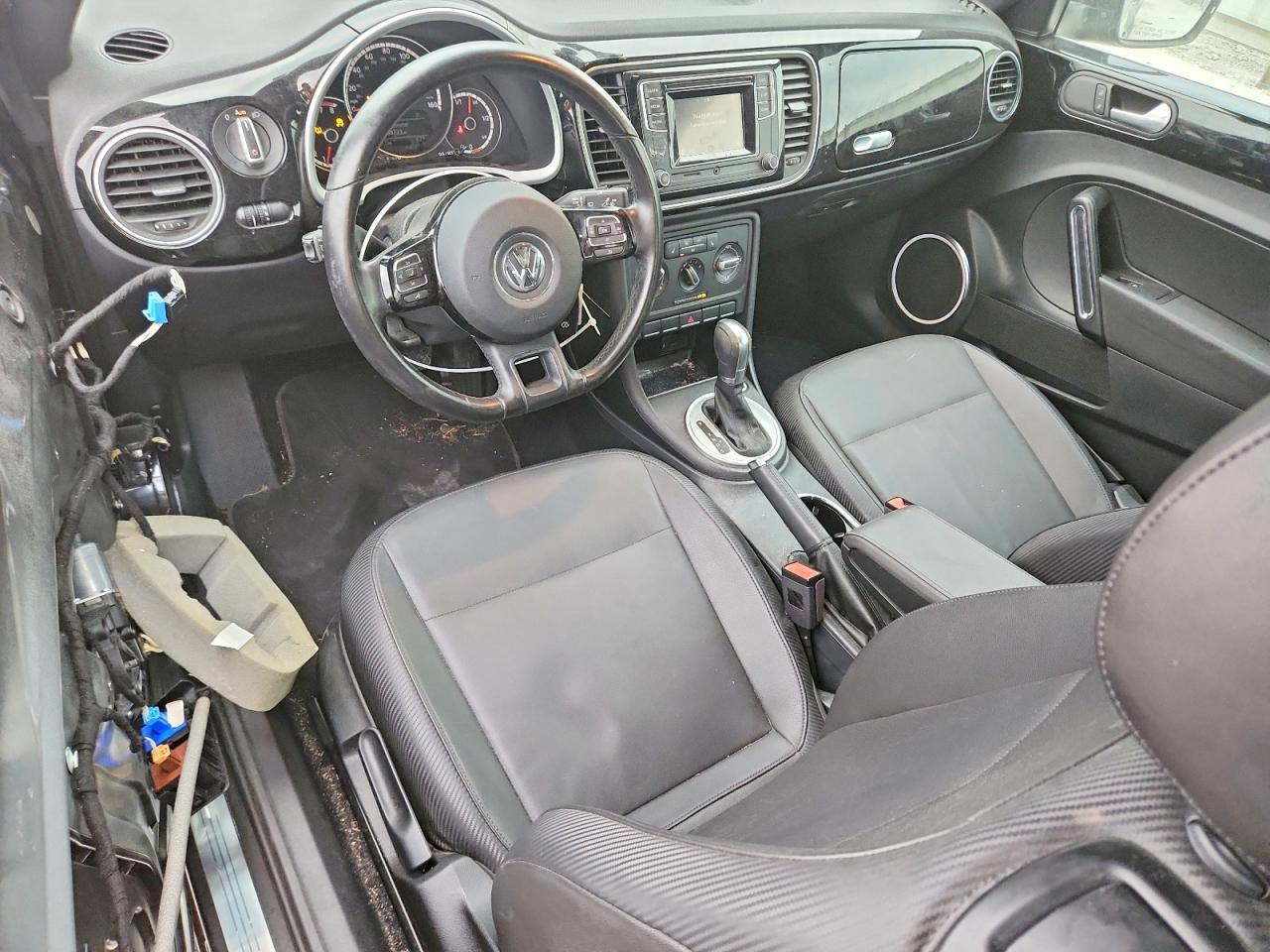 2016 VOLKSWAGEN Beetle