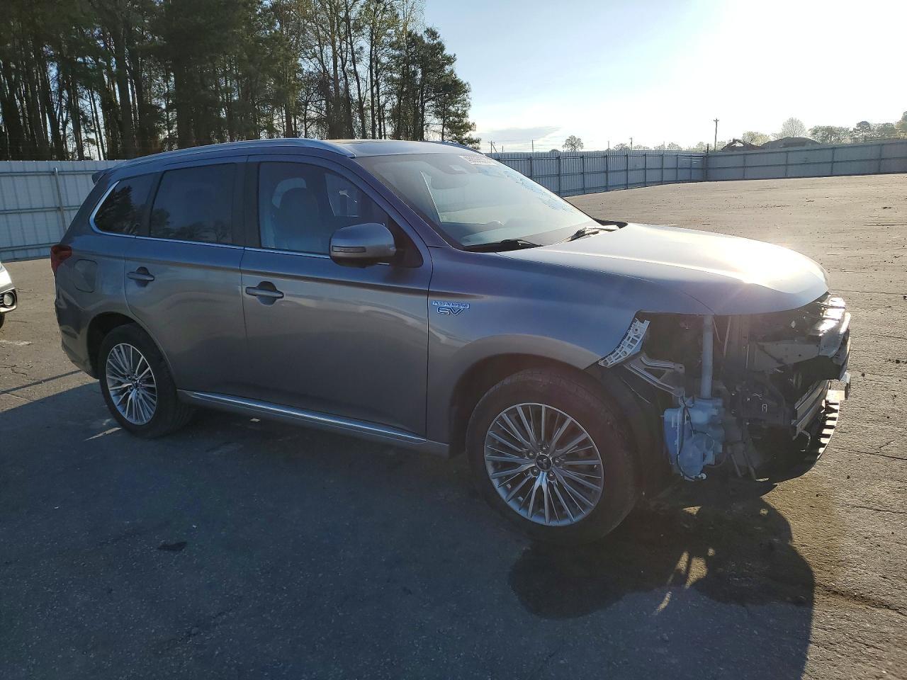 2022 MITSUBISHI outlander