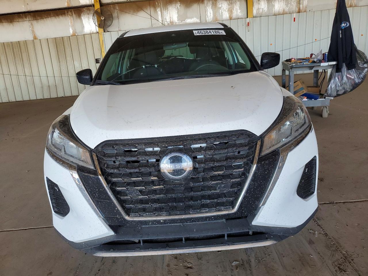 2024 NISSAN KICKS