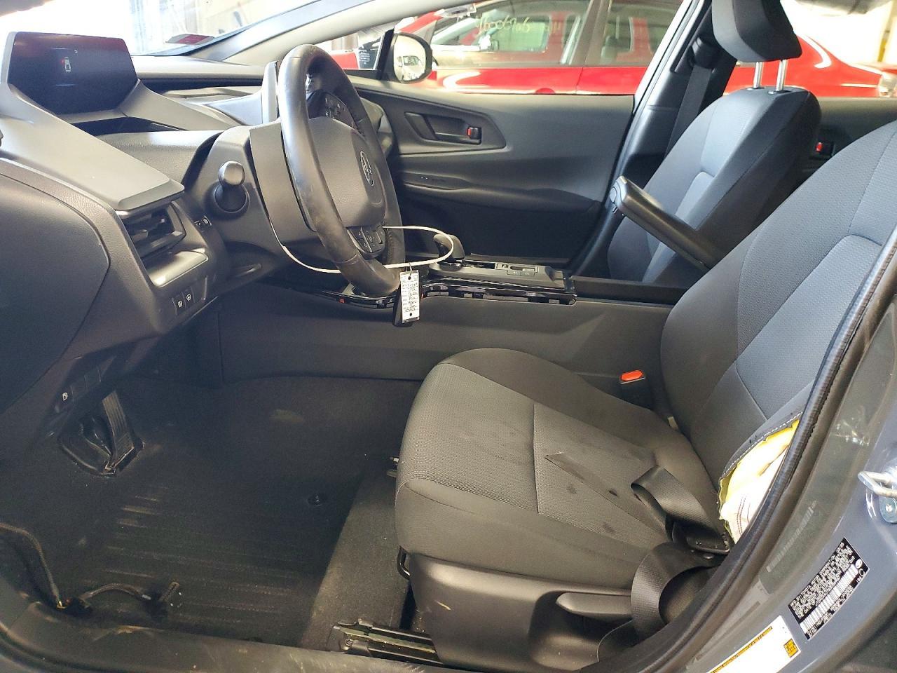 2025 TOYOTA PRIUS