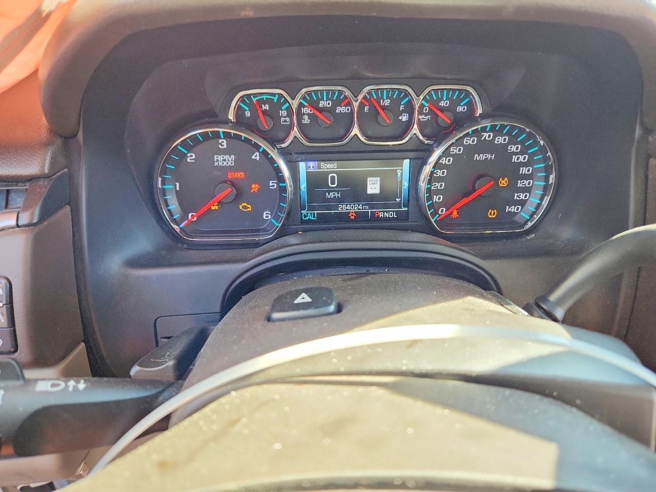 2018 CHEVROLET Suburban
