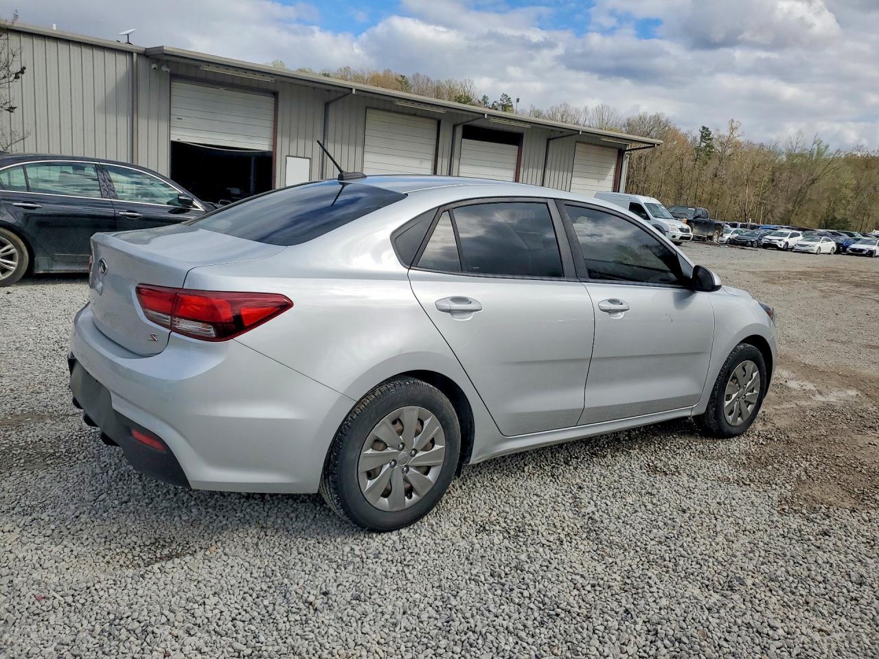 2019 KIA RIO