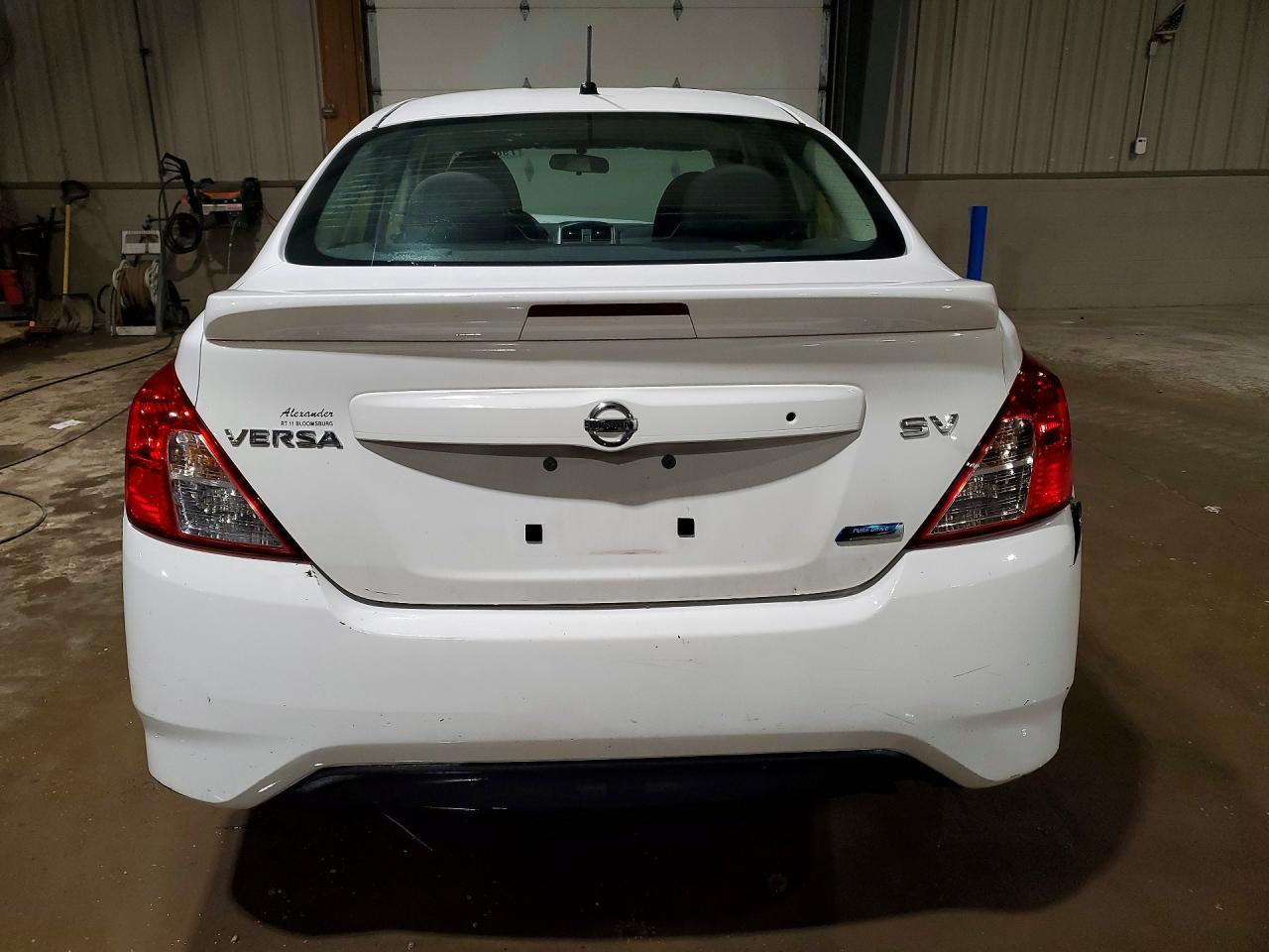 2016 NISSAN VERSA